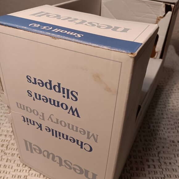 Nestwell BBB women's chenille knit memory foam slippers sz Small / 5 - 6 - NEW - Picture 16 of 16